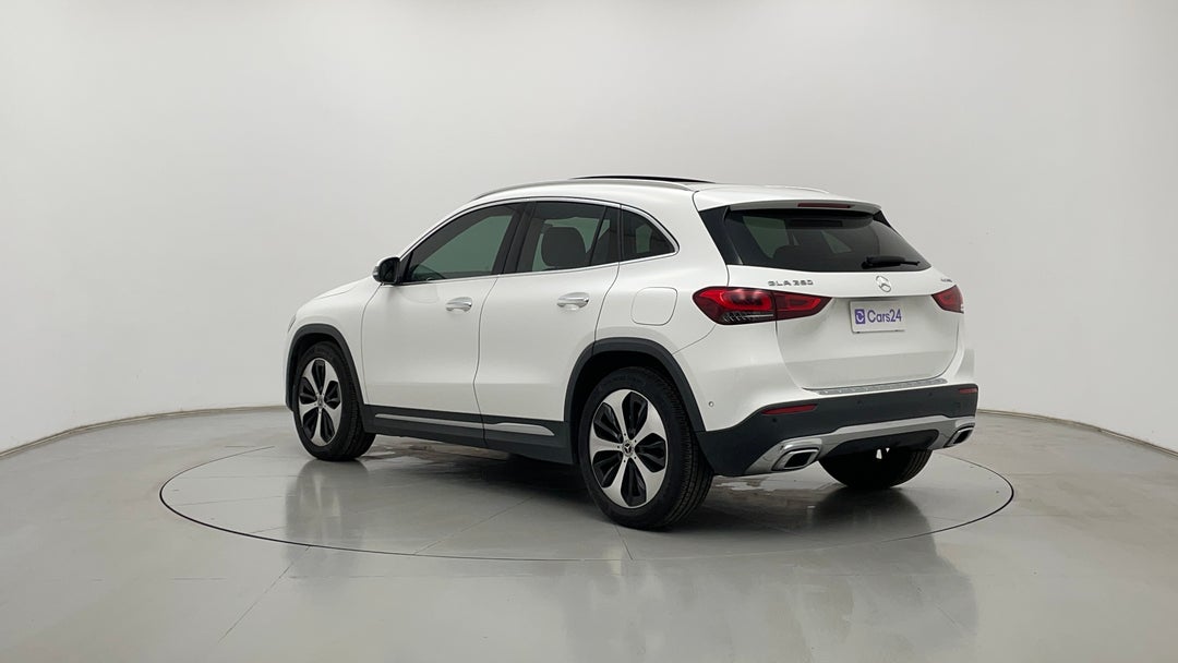 Left Back Diagonal (45- Degree) View