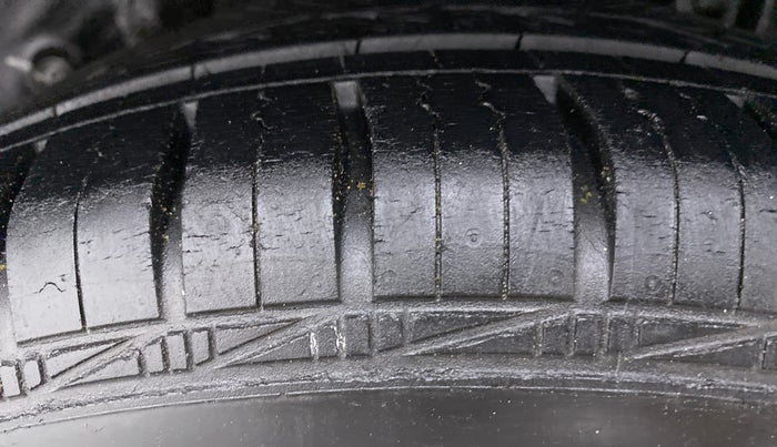 2012 Toyota Etios G, CNG, Manual, 93,524 km, Left Rear Tyre Tread