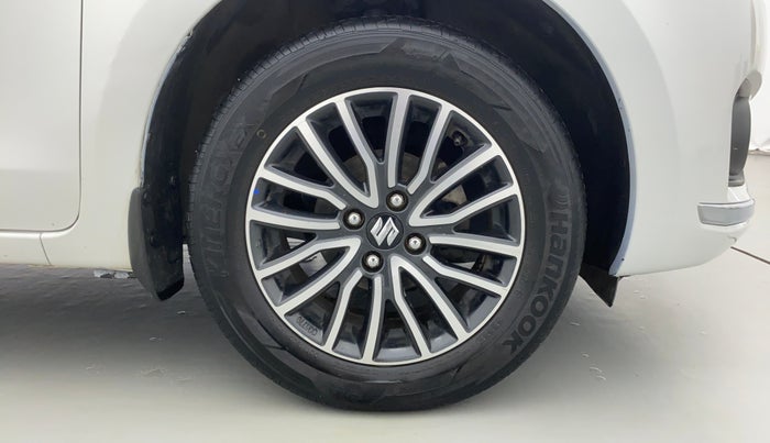2017 Maruti Dzire ZDI Plus AMT, Diesel, Automatic, 1,27,745 km, Right Front Tyre