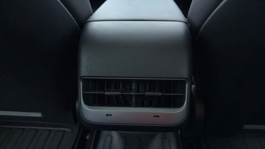 Rear A/C Vent