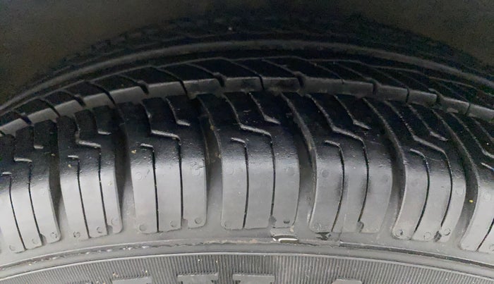 2019 Maruti Celerio ZXI, Petrol, Manual, 43,095 km, Right Front Tyre Tread