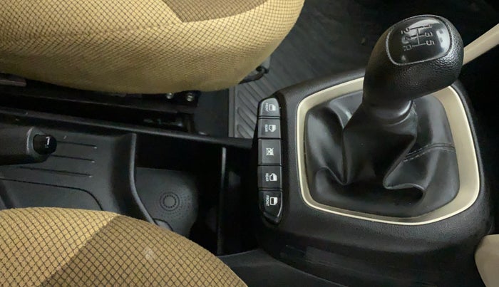 2019 Hyundai NEW SANTRO SPORTZ MT, Petrol, Manual, 23,898 km, Gear Lever