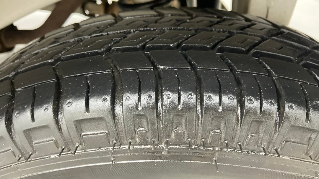 Left Rear Tyre Tread