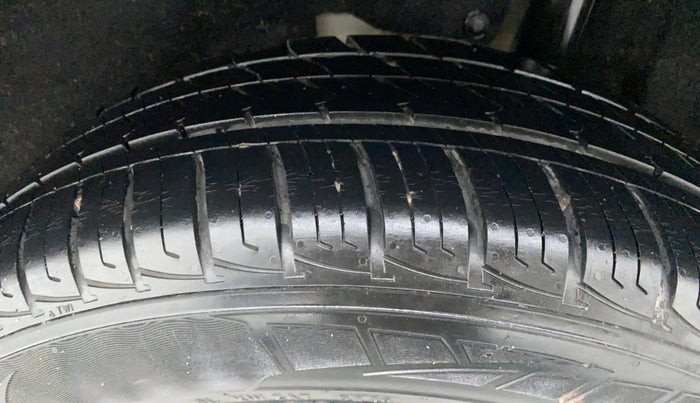 2019 Maruti Vitara Brezza VDI, Diesel, Manual, 13,237 km, Left Rear Tyre Tread