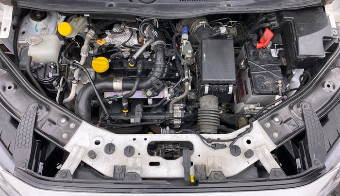 2022 Nissan MAGNITE XV PREMIUM TURBO CVT, Petrol, Automatic, 8,533 km, Open Bonet