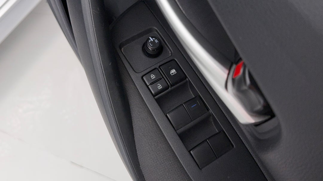 2020 Toyota Corolla Ascent Sport Hybrid, Automatic, 100539 km, Drivers Side Door Panel Controls