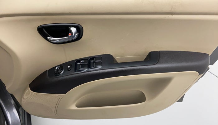 2013 Hyundai i10 MAGNA 1.2 KAPPA2, Petrol, Manual, 35,729 km, Driver Side Door Panels Control
