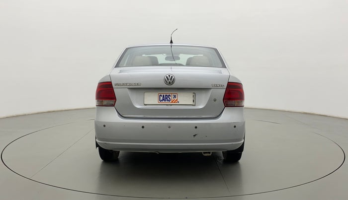 2010 Volkswagen Vento COMFORTLINE 1.6, Petrol, Manual, 74,715 km, Back/Rear