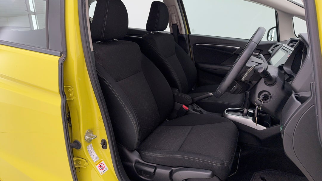 2015 Honda Jazz Vti-s, Automatic, 71753 km, Right Side Front Door Cabin View