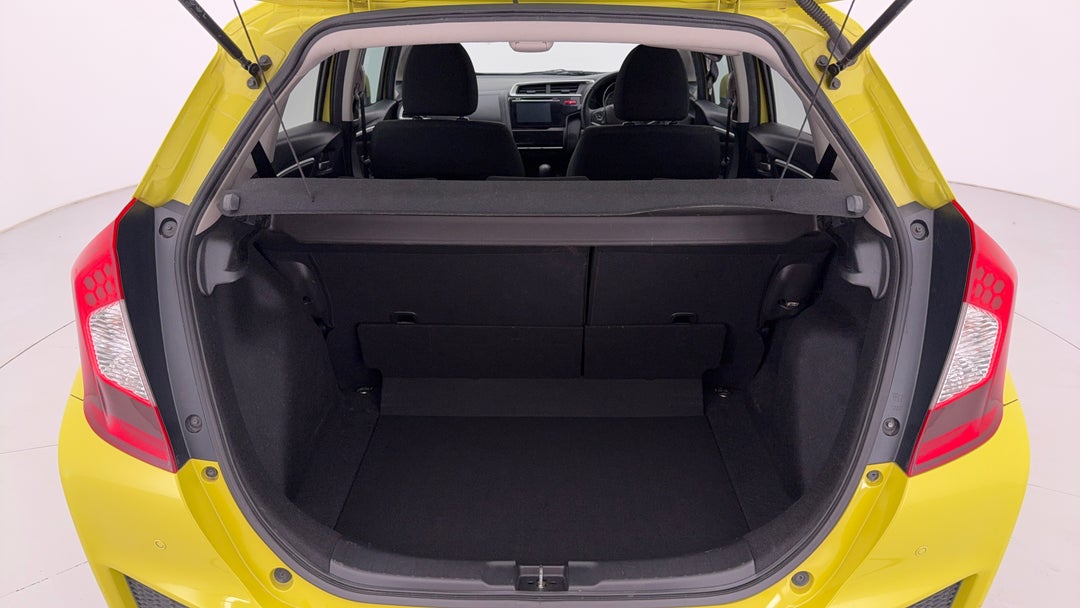 2015 Honda Jazz Vti-s, Automatic, 71753 km, Boot Inside View