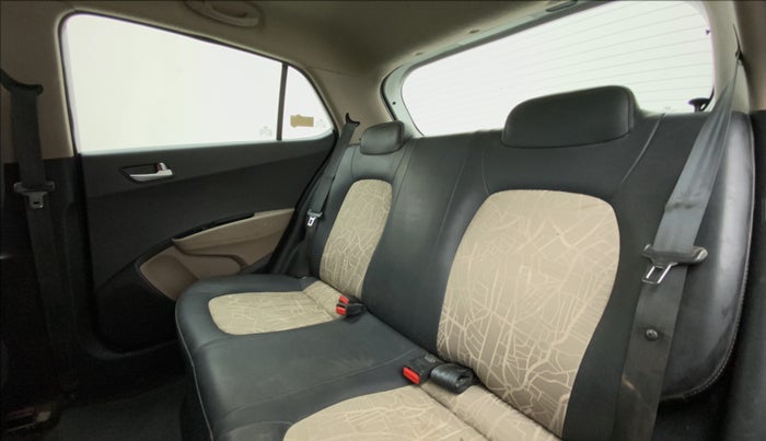 2017 Hyundai Grand i10 SPORTZ 1.2 KAPPA VTVT, Petrol, Manual, 41,875 km, Right Side Rear Door Cabin