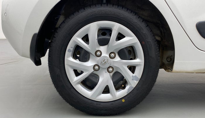 2017 Hyundai Grand i10 SPORTZ 1.2 KAPPA VTVT, Petrol, Manual, 41,875 km, Right Rear Wheel