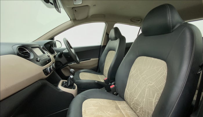 2017 Hyundai Grand i10 SPORTZ 1.2 KAPPA VTVT, Petrol, Manual, 41,875 km, Right Side Front Door Cabin