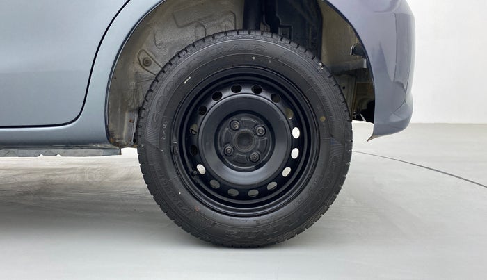 2017 Toyota Etios Liva GD, Diesel, Manual, 62,417 km, Left Rear Wheel