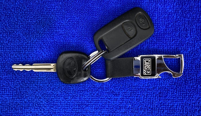 2017 Toyota Etios Liva GD, Diesel, Manual, 62,417 km, Key Close Up