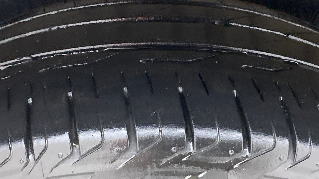 Right Rear Tyre Tread