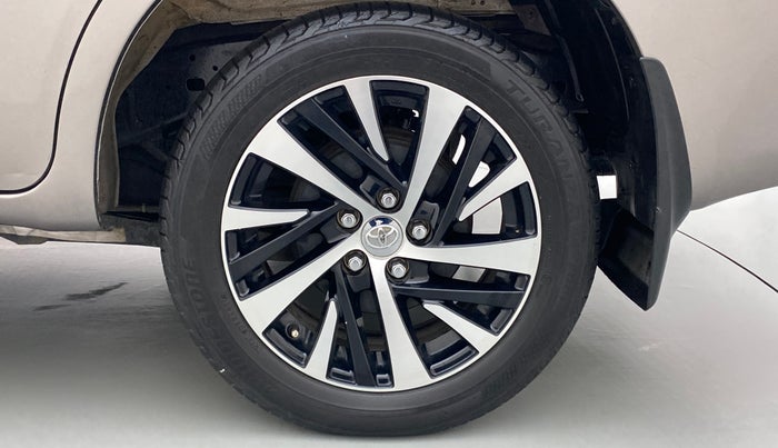 2020 Toyota Innova Crysta 2.4 ZX AT, Diesel, Automatic, 27,311 km, Left Rear Wheel