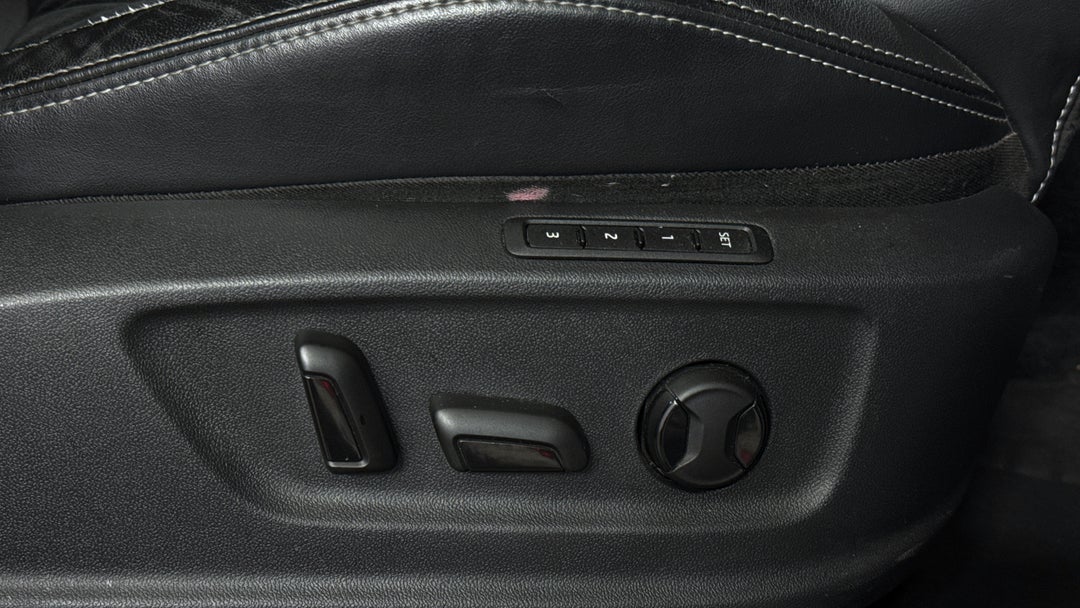 2019 SKODA Kodiaq 132 Tsi Sportline (4x4), Automatic, 99024 km, Drivers Side Adjustment Panel