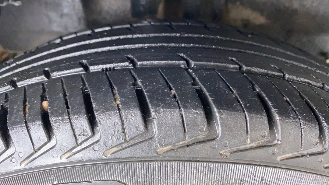 Right Rear Tyre Tread