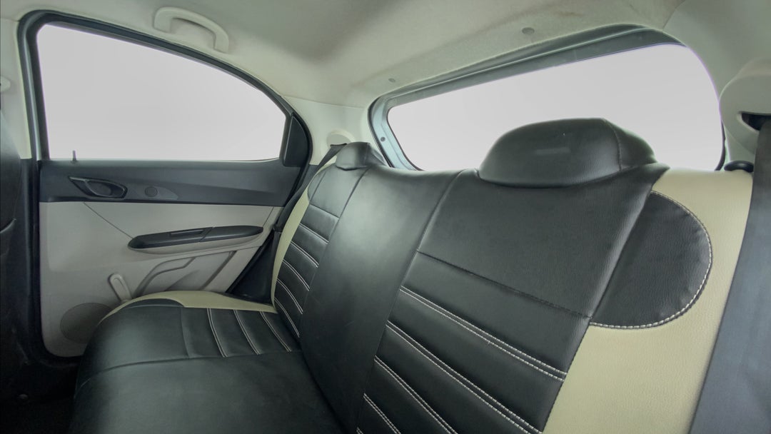 Right Side Rear Door Cabin