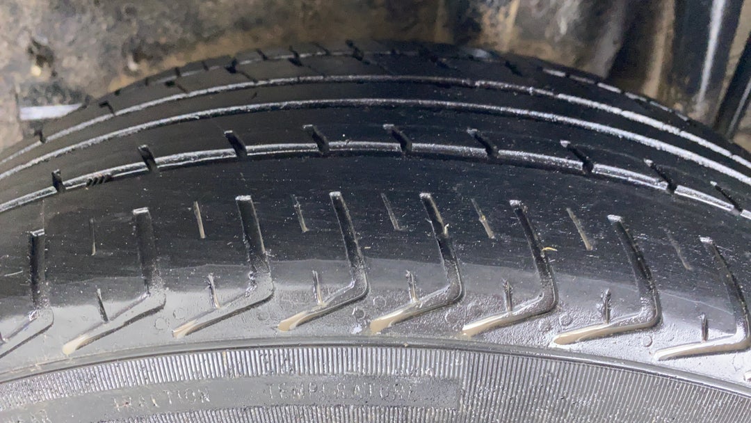 Left Rear Tyre Tread