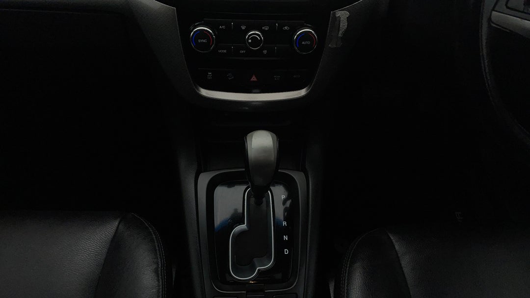 2017 Holden Captiva 7 Ltz (awd), Automatic, 113917 km, Gear Lever 