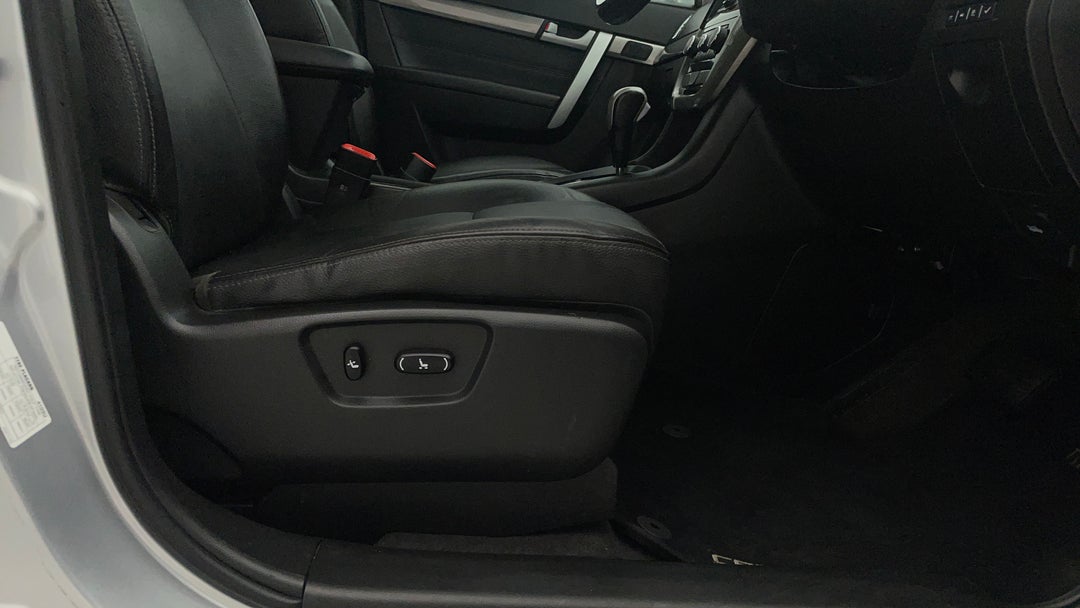 2017 Holden Captiva 7 Ltz (awd), Automatic, 113917 km, Drivers Side Adjustment Panel