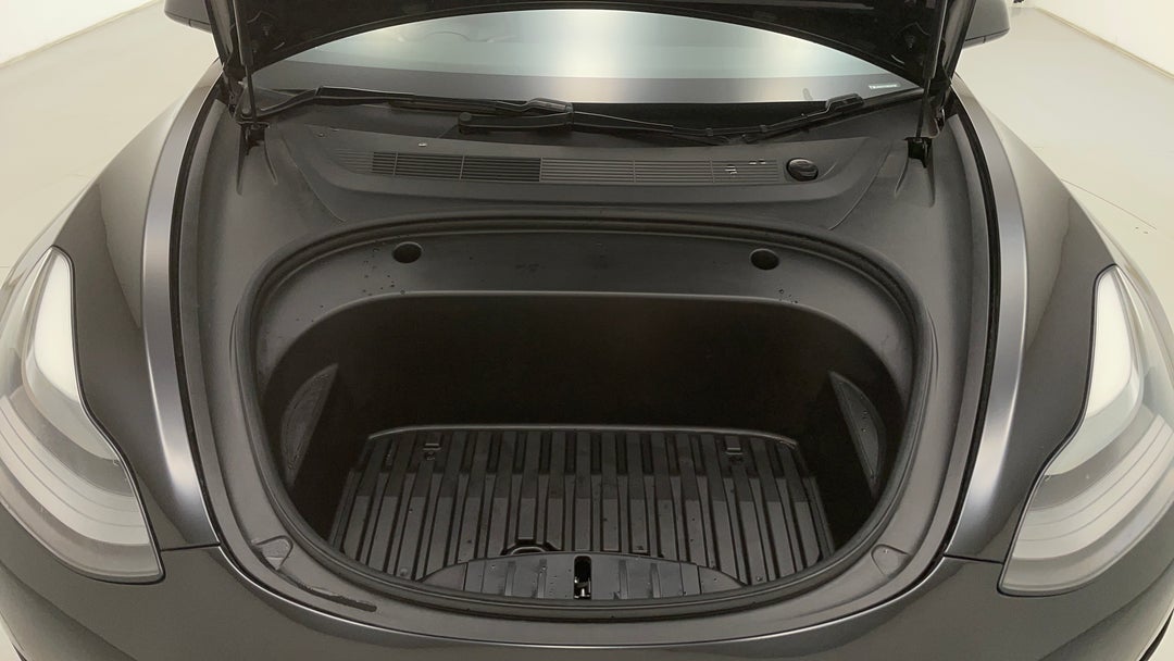 Open Bonnet (Engine)