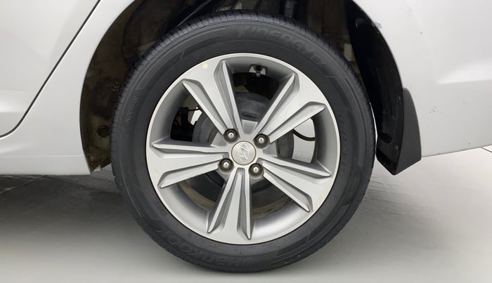 2018 Hyundai Verna 1.6 VTVT SX, Petrol, Manual, 34,088 km, Left Rear Wheel