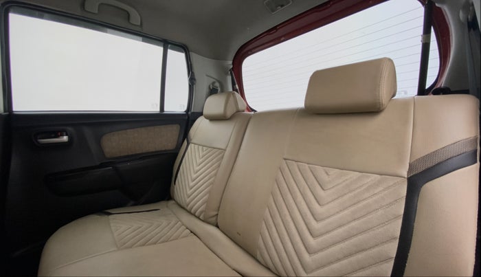 2017 Maruti Wagon R 1.0 VXI, Petrol, Manual, 55,566 km, Right Side Rear Door Cabin