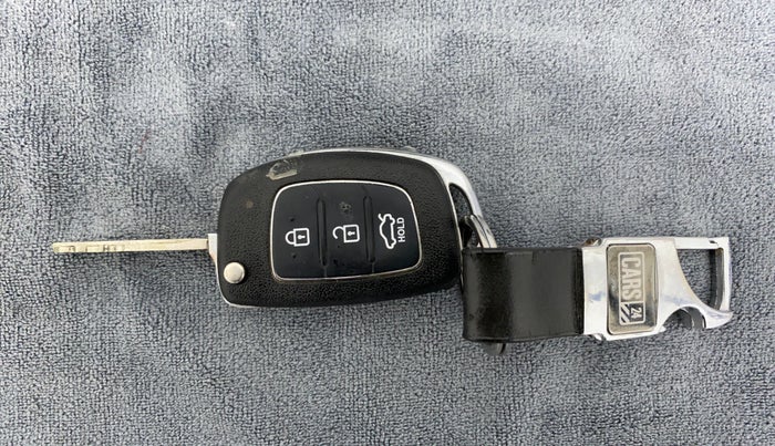2014 Hyundai Xcent S 1.2, Petrol, Manual, 81,446 km, Lock system - Remote key not functional