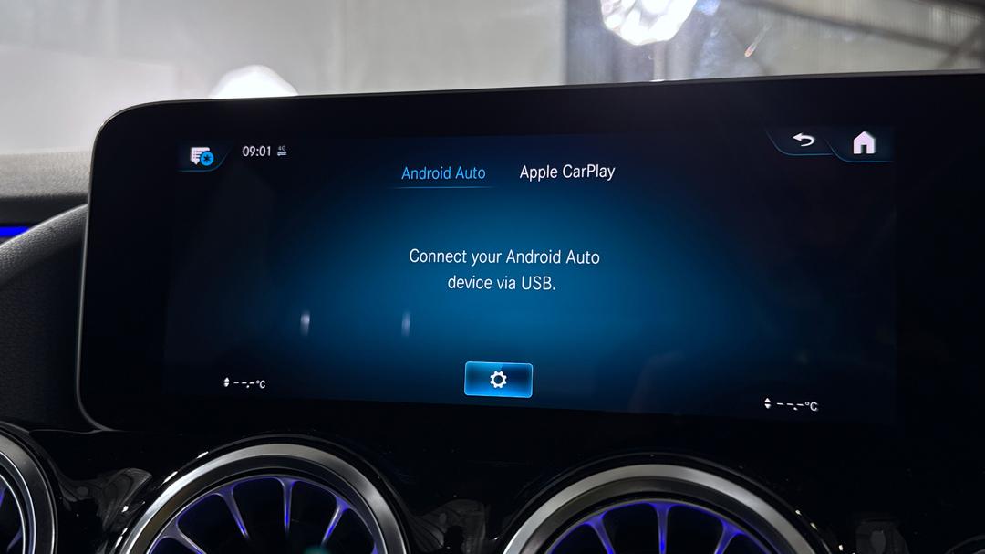 2020 Mercedes-benz GLA 200, Automatic, 72379 km, Android/Apple Car Play