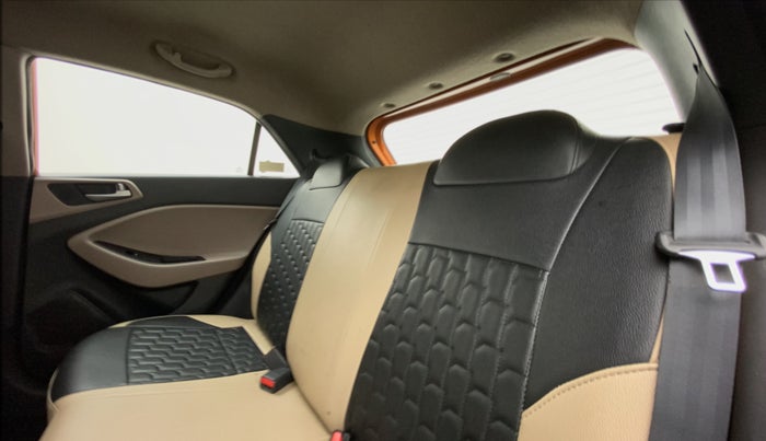 2018 Hyundai Elite i20 Asta 1.2 CVT, Petrol, Automatic, 64,852 km, Right Side Rear Door Cabin