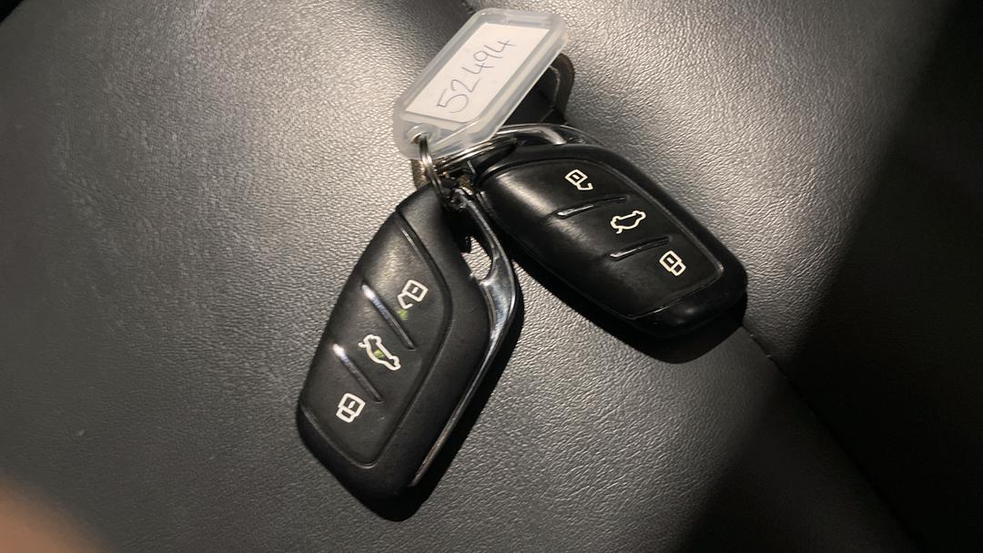 2022 MG Zst Excite, Automatic, 63137 km, Key Close-up
