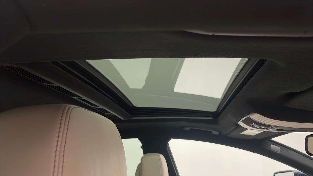 Interior Sunroof/Moonroof