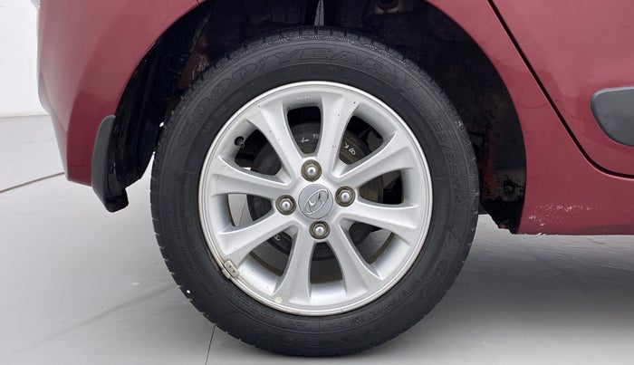 2015 Hyundai Grand i10 ASTA AT 1.2 KAPPA VTVT, Petrol, Automatic, 27,915 km, Right Rear Wheel