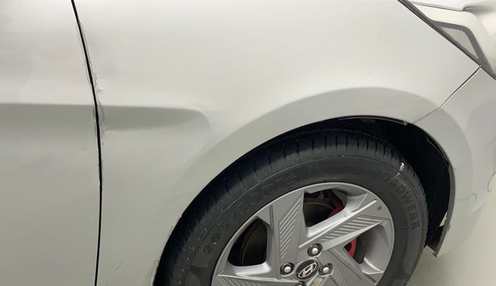 2016 Hyundai Verna FLUIDIC 4S 1.6 VTVT S, Petrol, Manual, 1,08,884 km, Right fender - Slightly dented