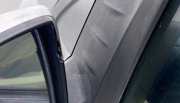 2015 Honda Amaze 1.2L I-VTEC S, Petrol, Manual, 1,04,470 km, Left rear-view mirror - Cover has minor damage