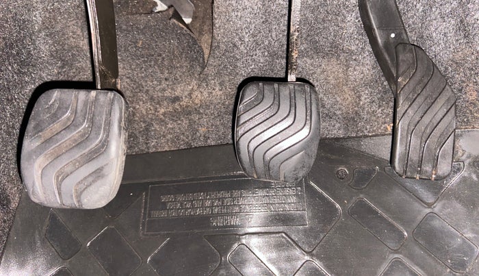 2017 Datsun Redi Go T (O), Petrol, Manual, 24,452 km, Pedals