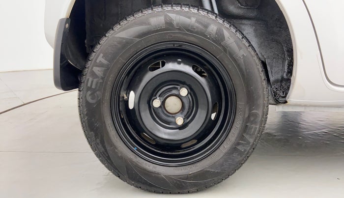 2017 Datsun Redi Go T (O), Petrol, Manual, 24,452 km, Right Rear Wheel