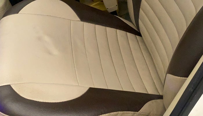 2017 Maruti Ertiga ZDI + SHVS, Diesel, Manual, 94,511 km, Front left seat (passenger seat) - Cover slightly torn