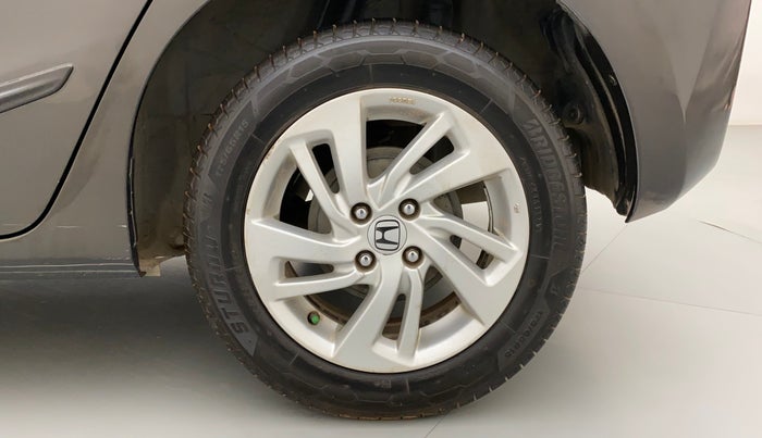 2015 Honda Jazz 1.2L I-VTEC V, Petrol, Manual, 1,13,962 km, Left Rear Wheel