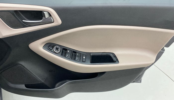 2014 Hyundai Elite i20 SPORTZ 1.4, Diesel, Manual, 73,693 km, Driver Side Door Panels Control