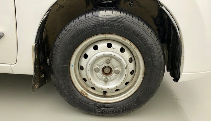 2012 Maruti Wagon R 1.0 LXI CNG, CNG, Manual, 41,472 km, Right Front Wheel
