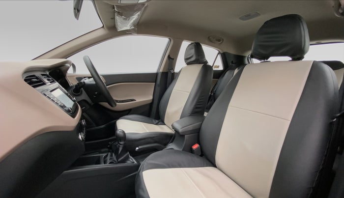 2017 Hyundai Elite i20 ASTA 1.2, Petrol, Manual, 13,857 km, Right Side Front Door Cabin
