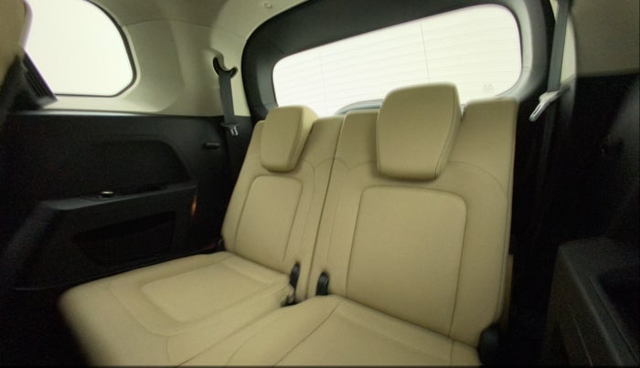 2021 Tata Safari XZA PLUS, Diesel, Automatic, 52,813 km, Third Seat Row ( optional )
