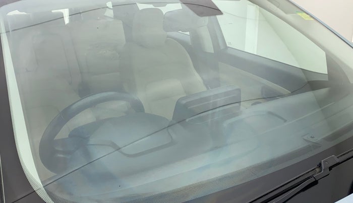 2021 Tata Safari XZA PLUS, Diesel, Automatic, 52,813 km, Front windshield - Minor spot on windshield