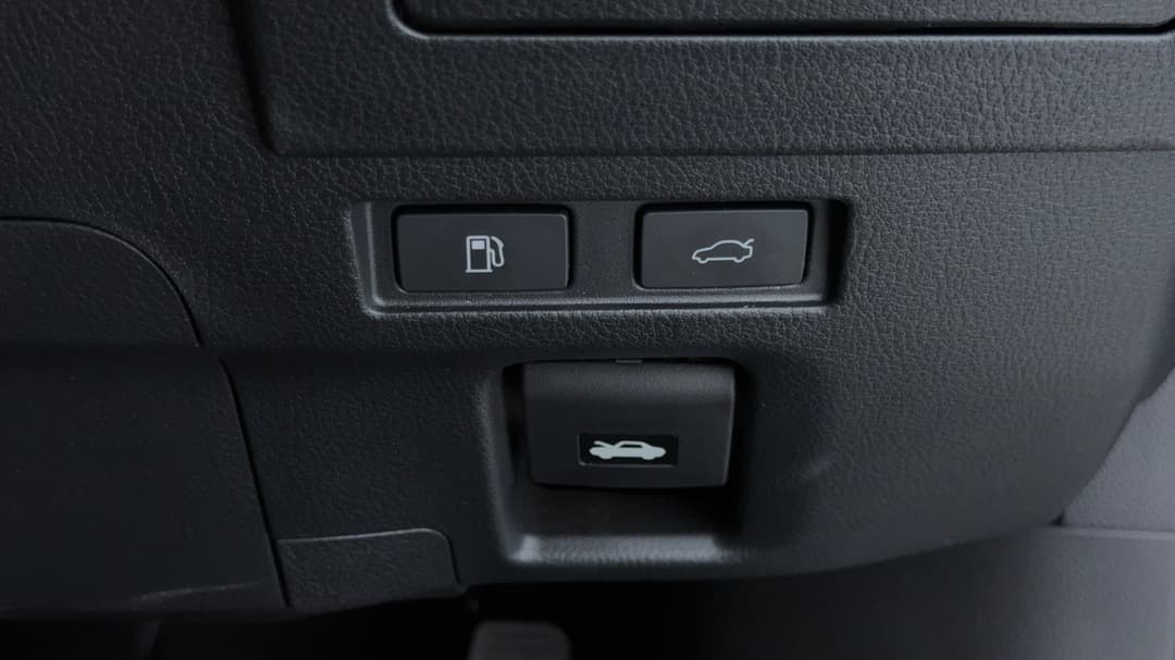2023 Lexus Es300h Luxury (hybrid), Automatic, 33122 km, Utility Switches/Buttons