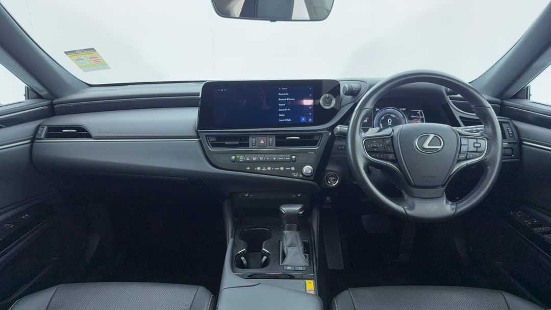 2023 Lexus Es300h Luxury (hybrid), Automatic, 33122 km, Dashboard View