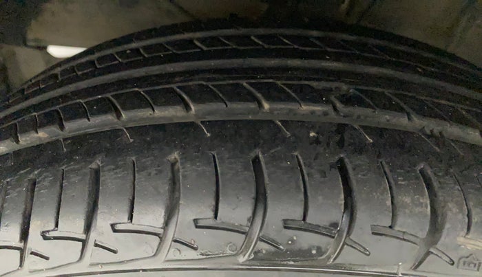 2019 Maruti Baleno DELTA PETROL 1.2, Petrol, Manual, 26,337 km, Left Front Tyre Tread